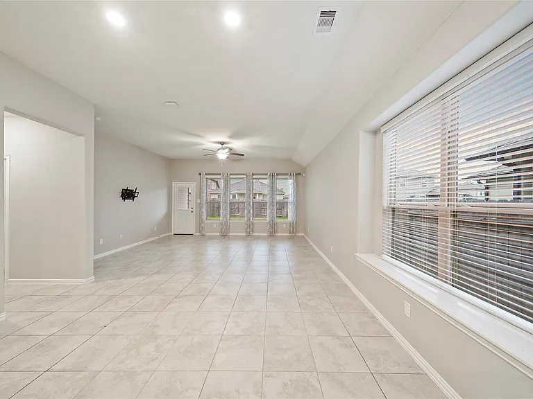 27910 Augusta View Dr — Photo 15