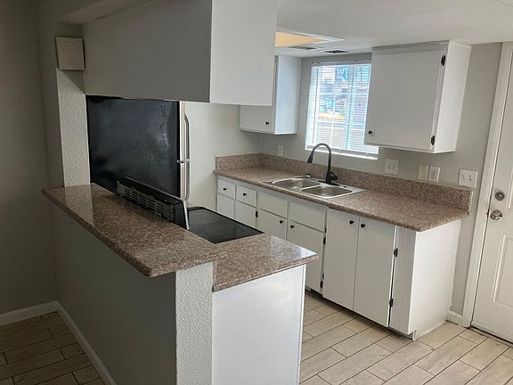 4th image of 16 N 27th St #3