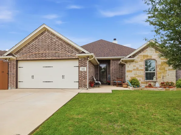 134 Donna Cir, Granbury, TX 76049