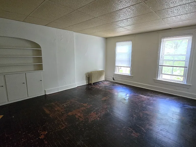 405 Trinity Pl #3B — Photo 4