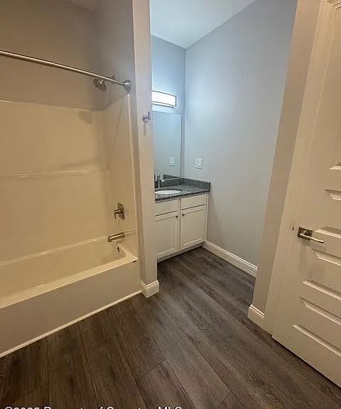407 Circle Dr — Photo 25