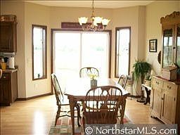 4th image of 1658 Knottingham Dr