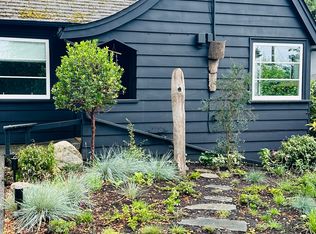 (Undisclosed Address), Saanich, BC