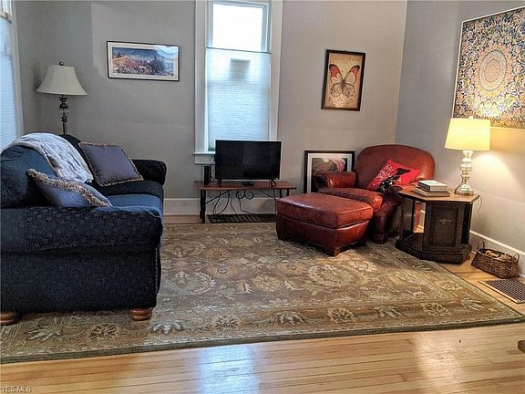5th image of 202 Ingleside Ave