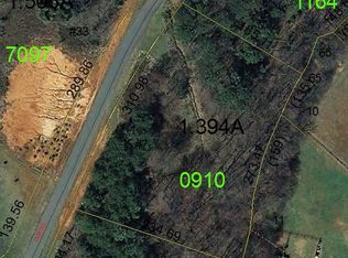 7 Curtis Ln, Pilot Mountain, NC 27041