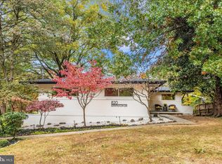 820 Arrington Dr, Silver Spring, MD 20901