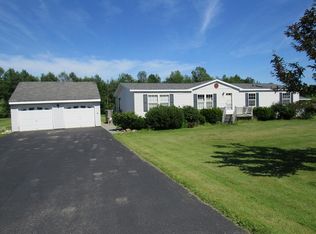 96 Washington Ave, Chazy, NY 12921