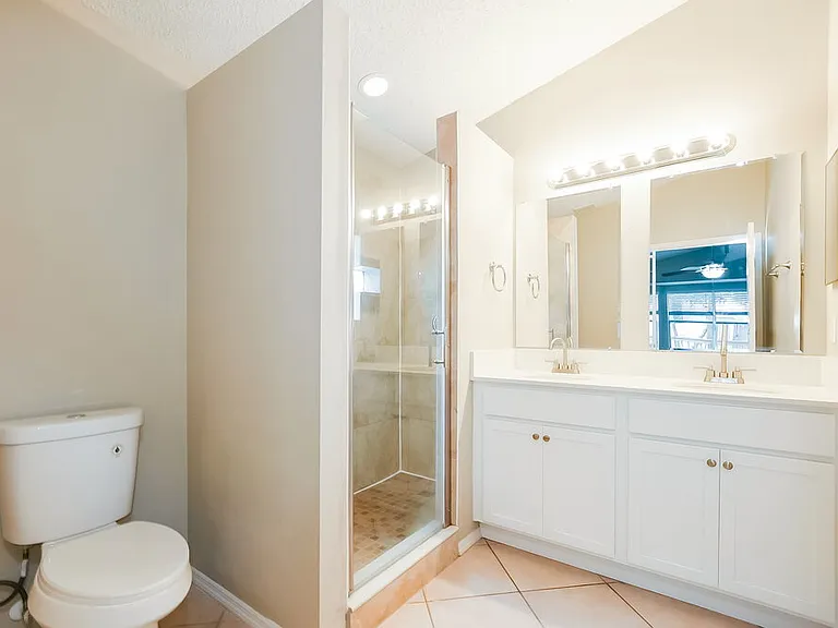 837 Shell Ln — Photo 10