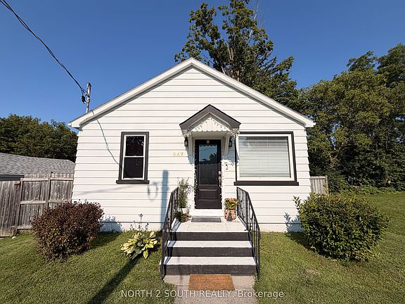 3rd image of 247 Muriel St