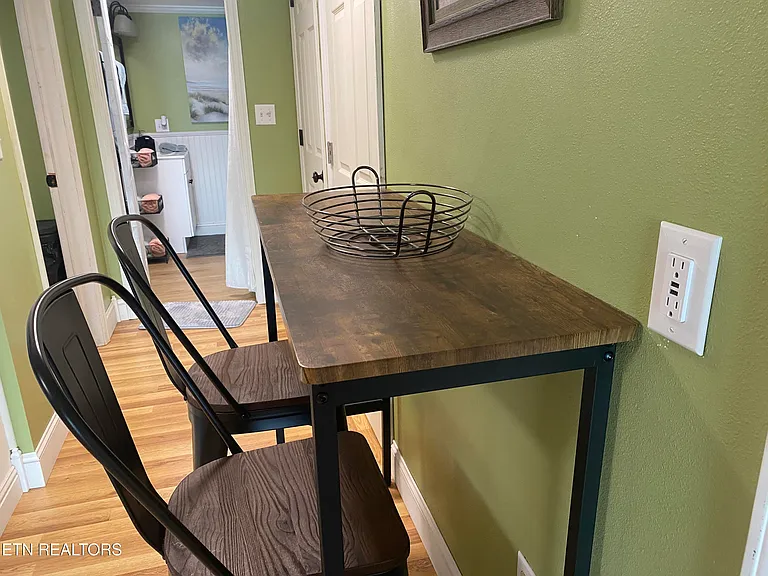 6 Lakeshore Ct #97 — Photo 13