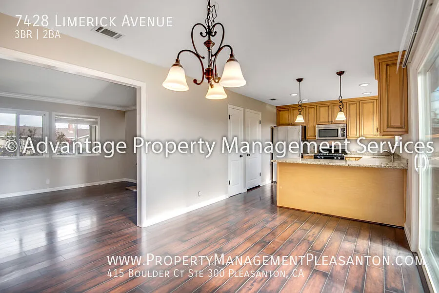 Charming 3 Bed, 2 Bath, 1,116 sq. ft. home near Kolb Park in Dublin — Photo 4