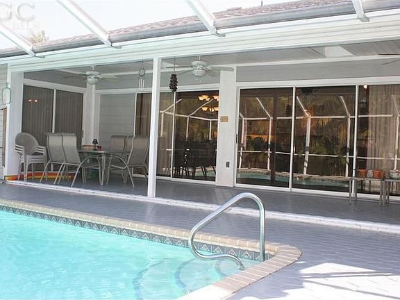 4th image of 8400 Aqua Cove Ln