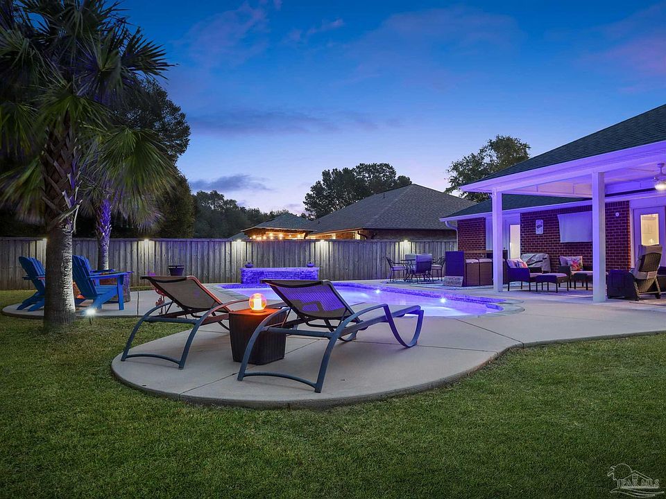 しっきー 5929 Chi Chi Cir, Milton, FL 32570 | Zillow