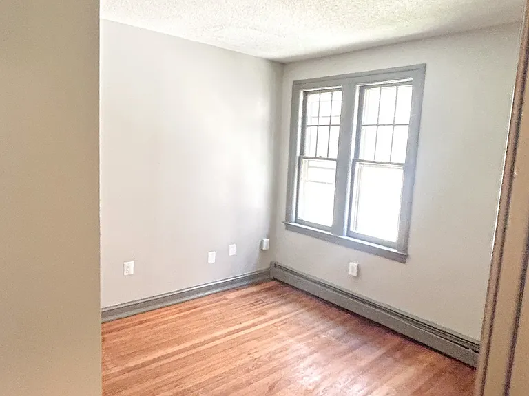 926 Asylum Ave #106 — Photo 3