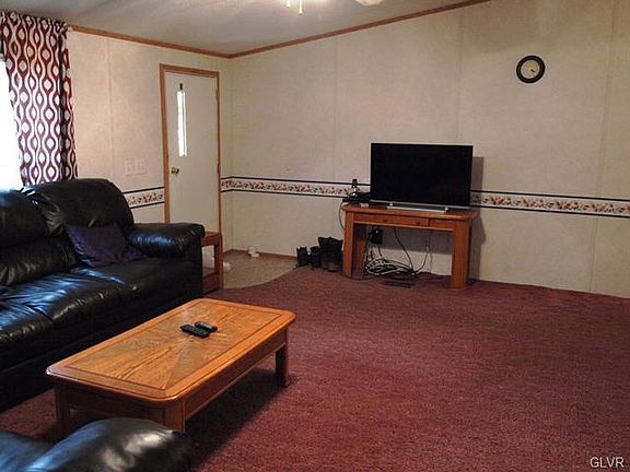 2nd image of 5 Sam Brooke Cir #5