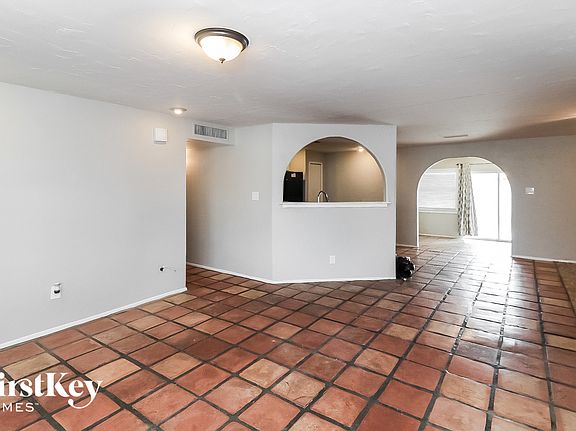 5th image of 3627 E Eugie Ave