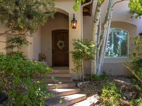 12450 Crested Moss Rd NE, Albuquerque, NM 87122