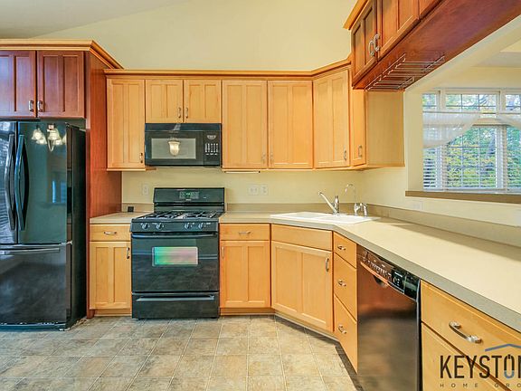 2nd image of 2500 Forest Bluff Dr SE #1