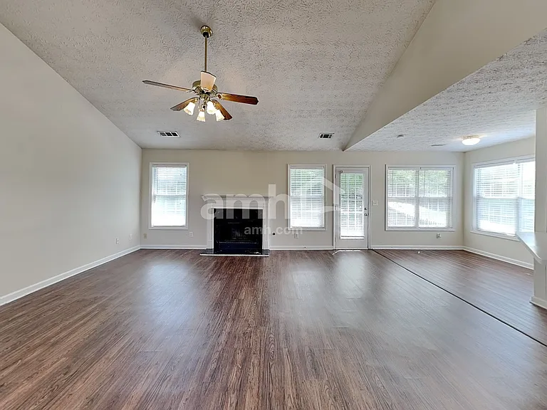 740 Chatham Park Dr — Photo 7