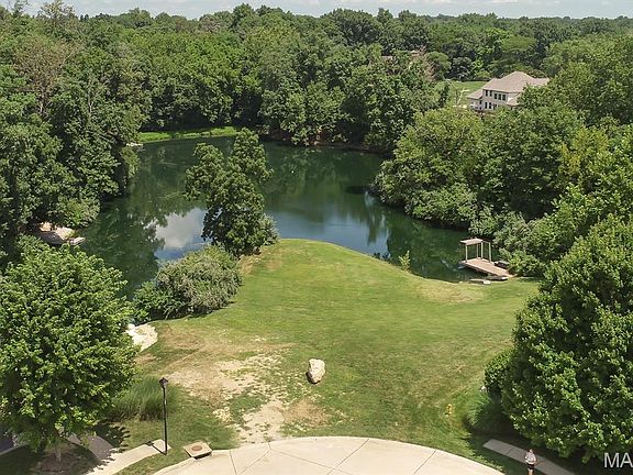3rd image of 120 Fortress Dr