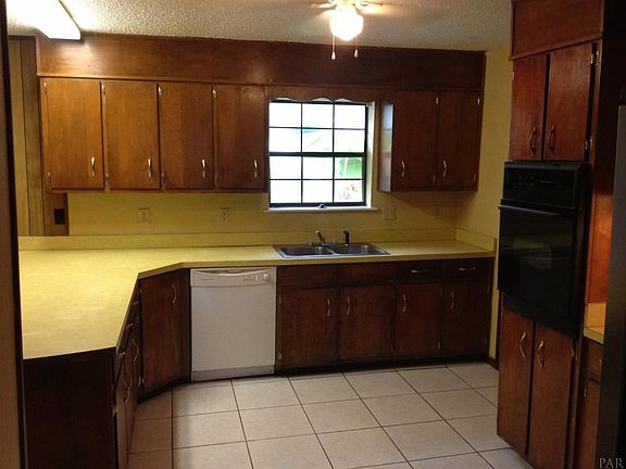 5th image of 530 Chanterelle Dr