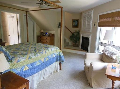 5th image of 139 Granite St #139R