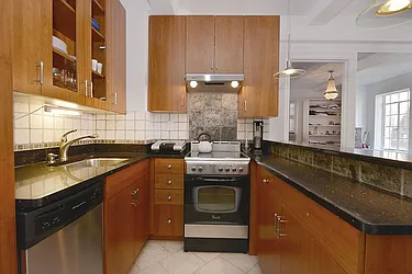 Rented by Nest Seekers International