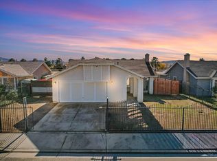 3812 Triton Dr, Palmdale, CA 93550