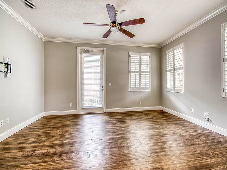 240 Poinciana Dr — Photo 13
