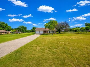 2102 Hill Top Cir, Weatherford, TX 76085