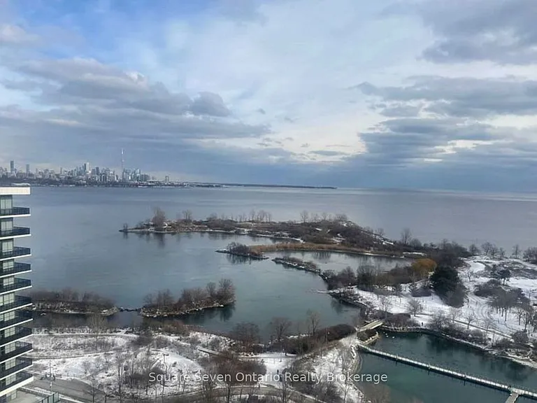 33 Shore Breeze Dr #1809 — Photo 1
