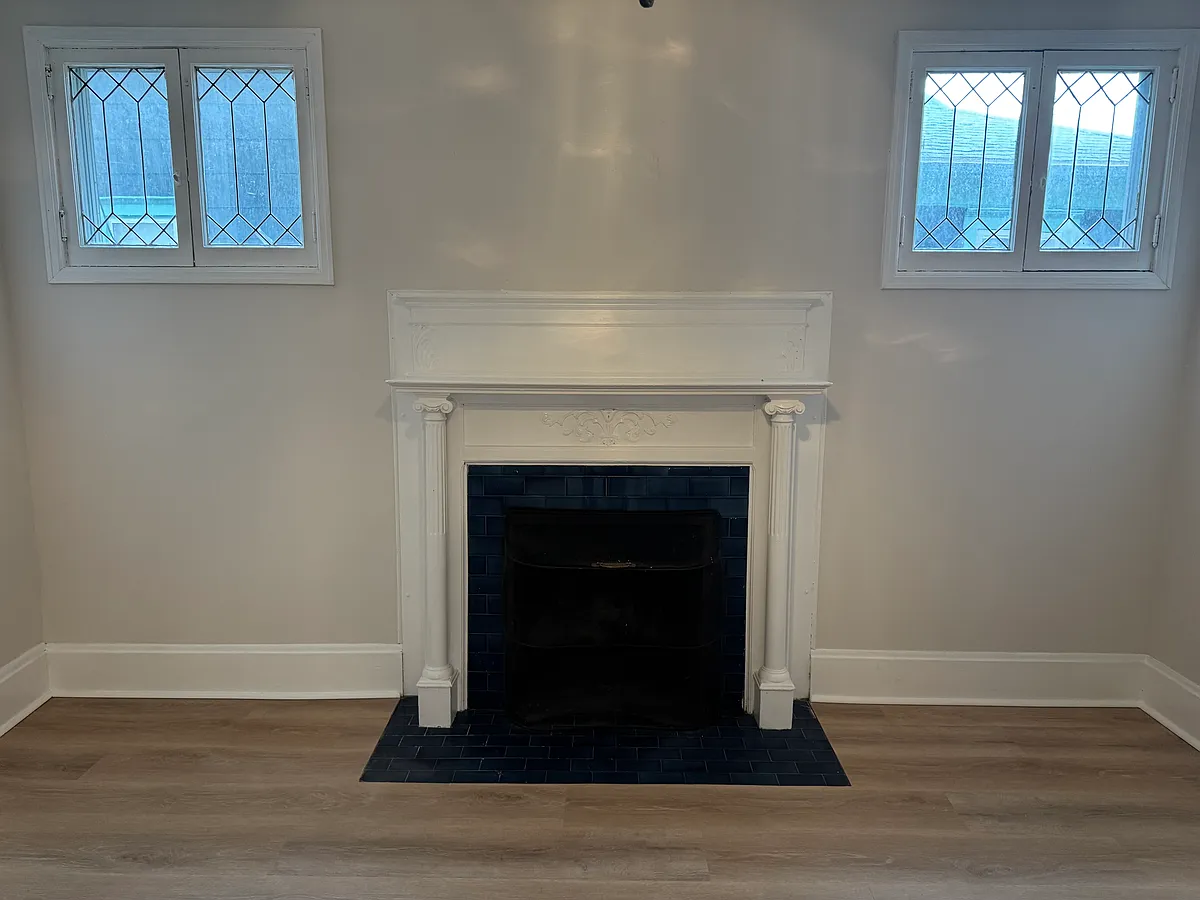 Building Photo - 604 Willis Ave #1