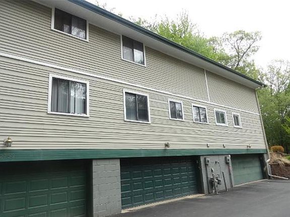 3rd image of 2757 Upland Ct N