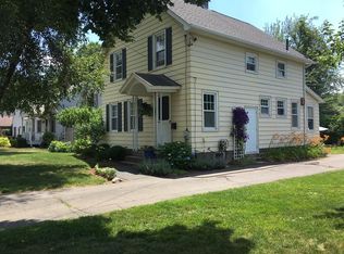 30 Washington Ave, Agawam, MA 01001