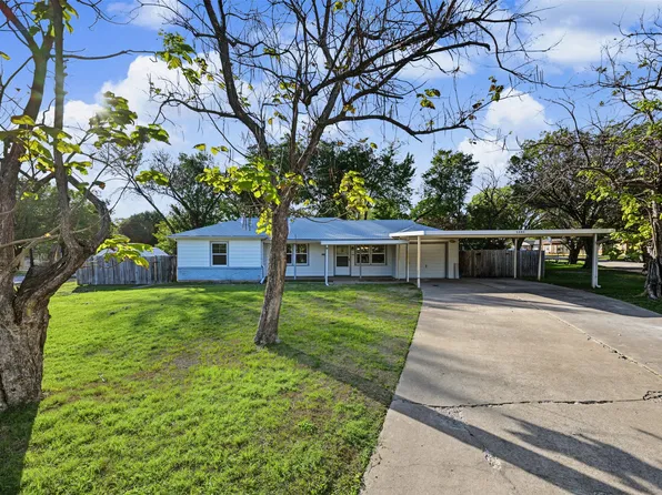 5205 Roxie St, Fort Worth, TX 76117