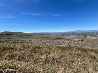 Nka N Roza Hill Dr, Yakima, WA 98901