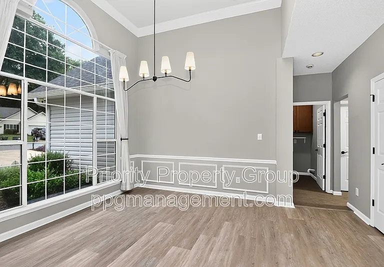 9118 Pine Springs Ct — Photo 6
