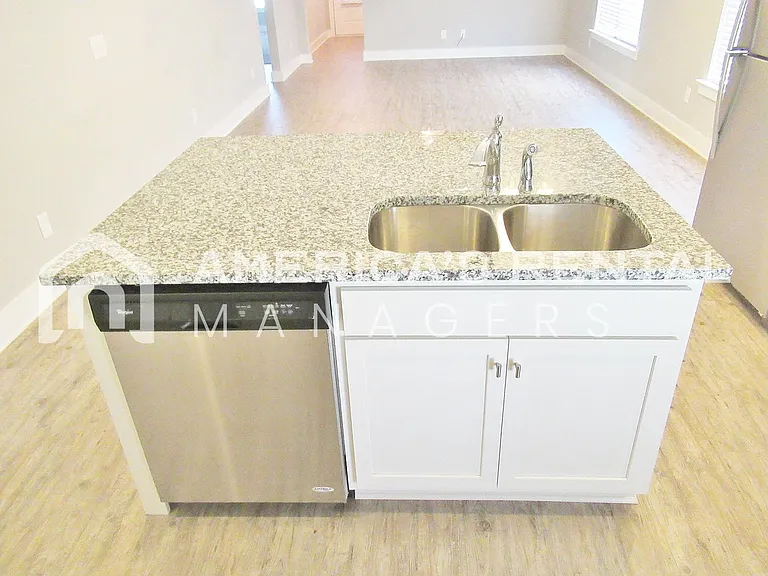5596 Park Side Rd — Photo 16