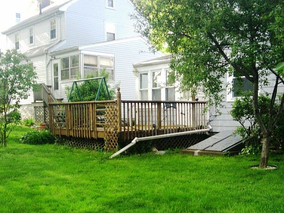 Backyard-deck-Spring
