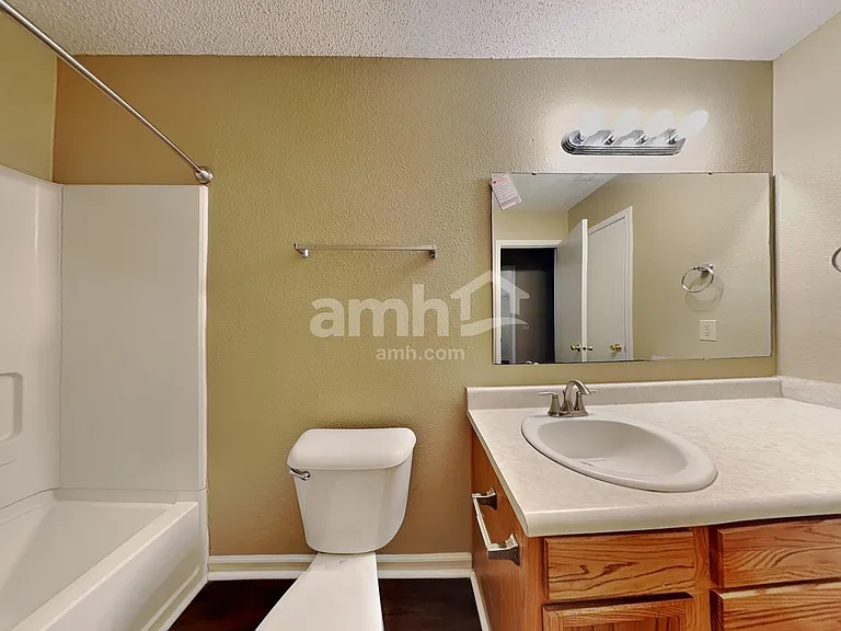 10757 Emery Dr — Photo 11