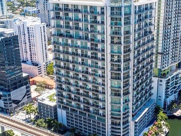 5th image of 690 SW 1st Ct APT 1227