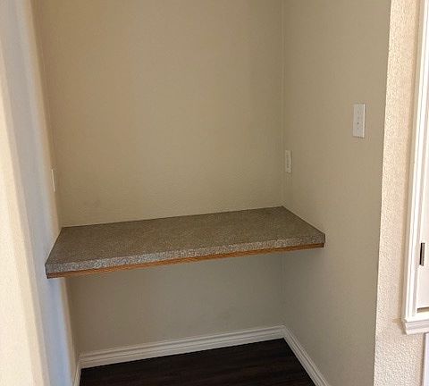 2nd image of 1011 Anna Lee Dr Unit A