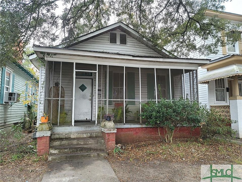 2nd image of 912 W 38th St
