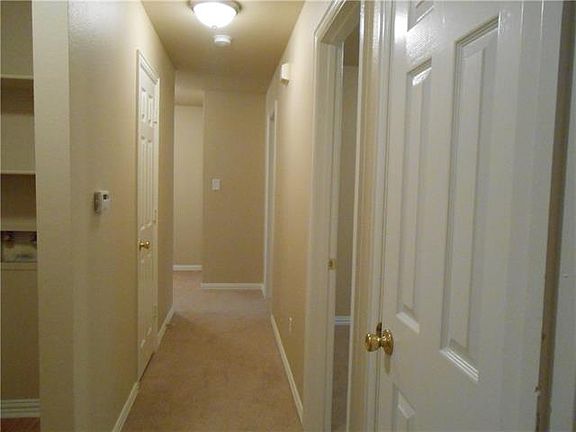 3rd image of 193 Creek Cove Dr