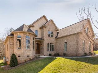 2448 Shiny Leaf Dr, Denver, NC 28037