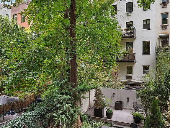 5th image of 458 W 23rd St APT 1B