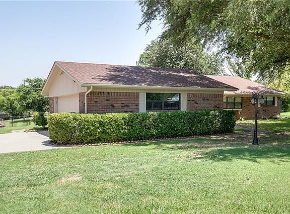 3rd image of 2860 High Meadow Dr