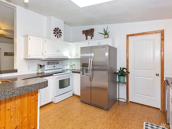 4th image of 15851 W Foggy Mountain Ln