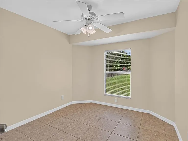 523 SE 25th Ln — Photo 27