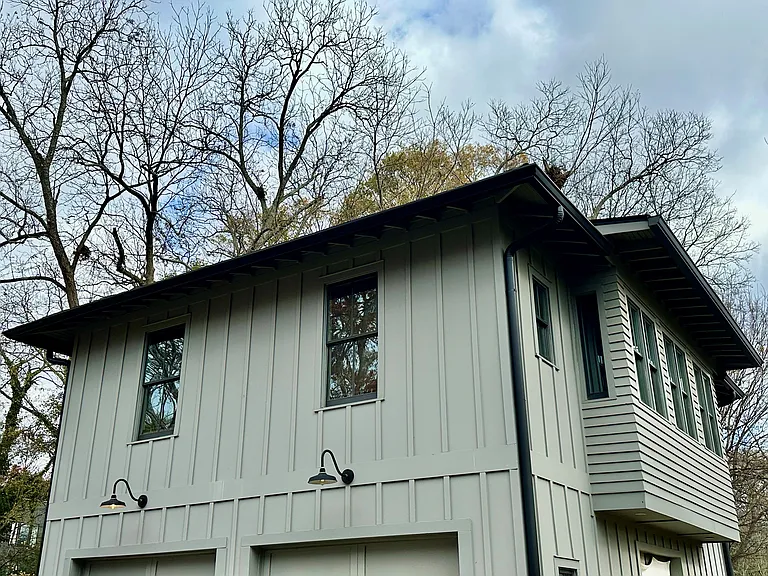 225 Warren St NE #B — Photo 1